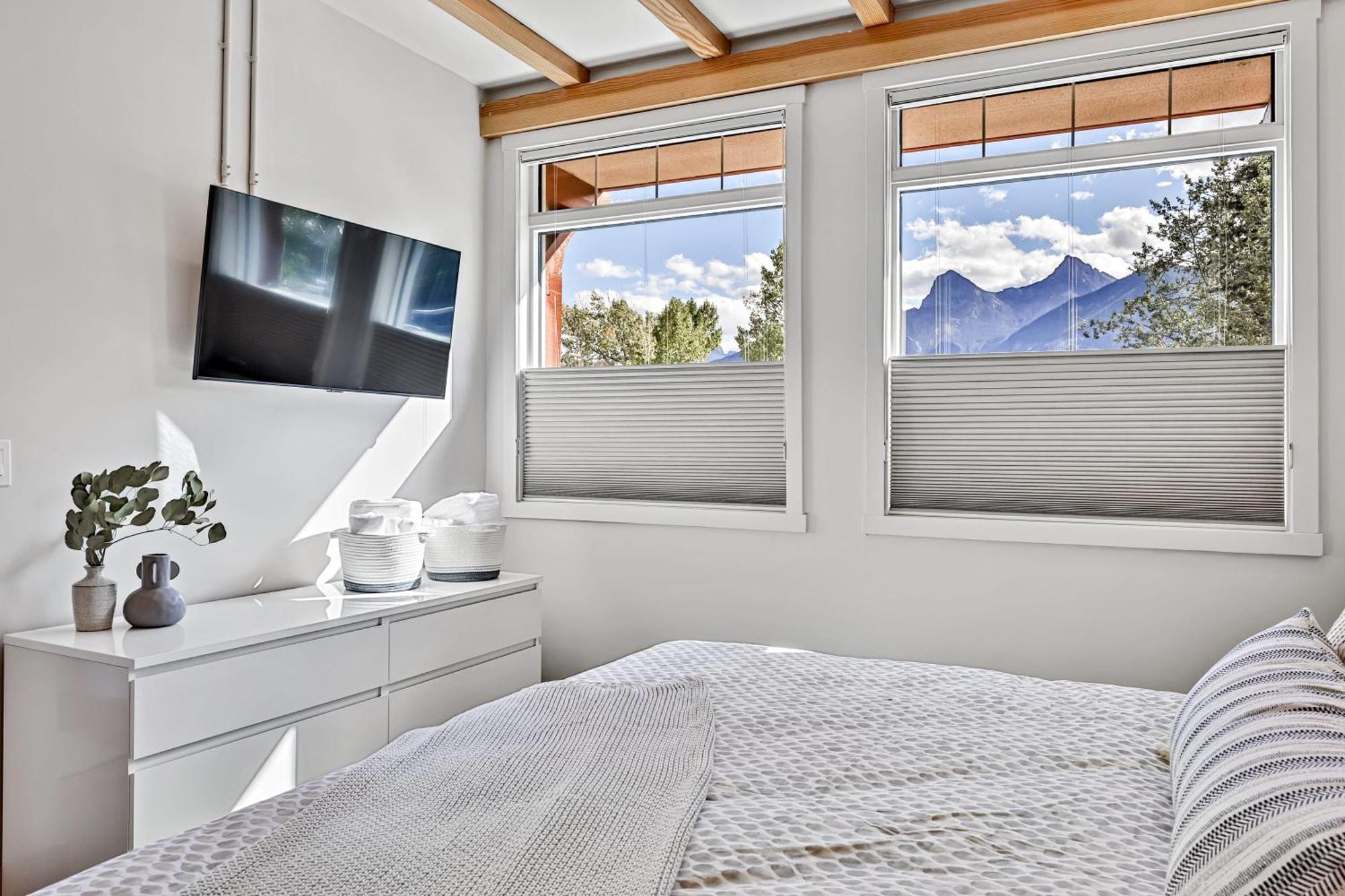 Ravens Crest Lodge - Stunning Views Perfectly Located On Main Street Кенмор Екстер'єр фото